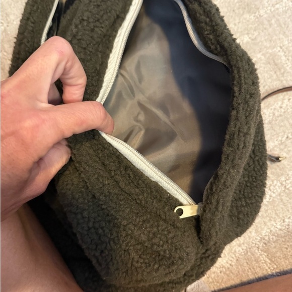 Kavu Green Backpack Outdoor Adventure Essential - Picture 4 of 7